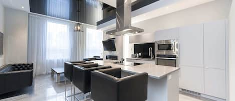 Suite, 2 Bedrooms (1304) | Private kitchen