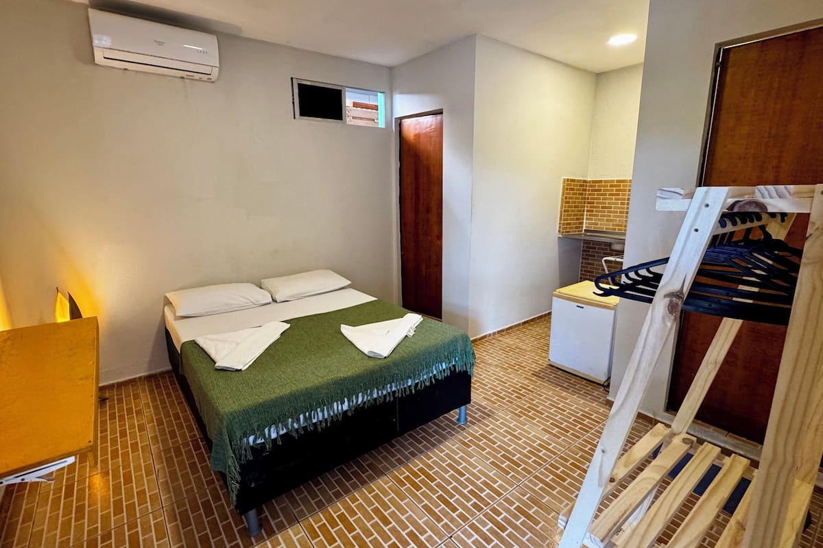 Suite D