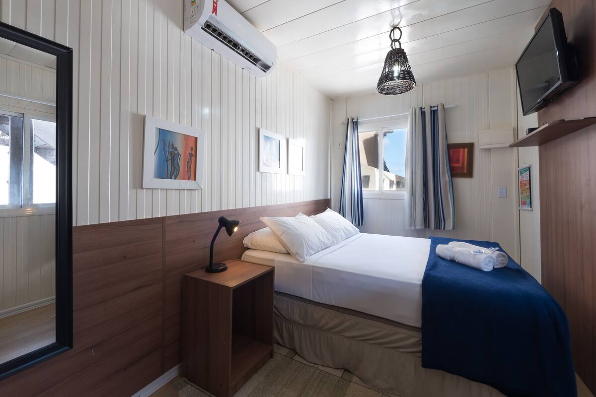 Suite Container