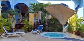 Baignoire à remous extérieure