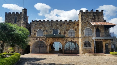 Hotel El Castillo Chinauta