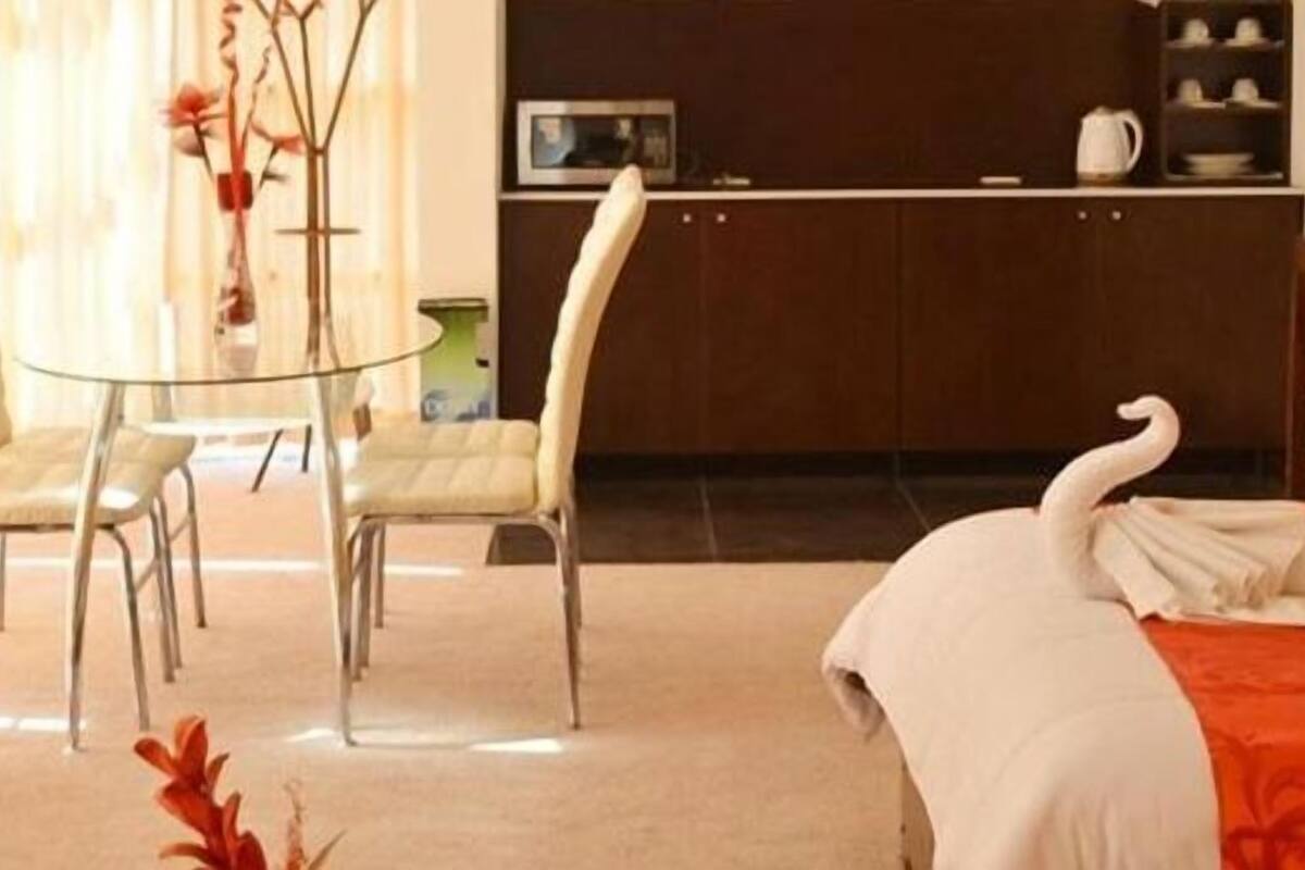 blackout curtains, free wifi