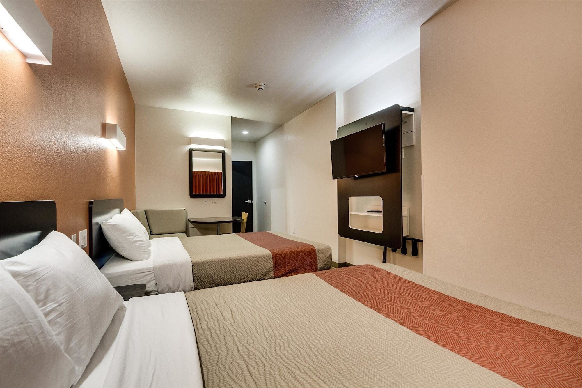 Wifi gratis y ropa de cama 