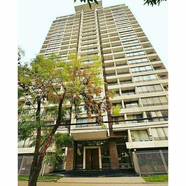 Front of property - Santiago Bellavista (Santiago)