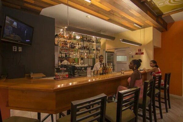 Bar (in der Unterkunft)