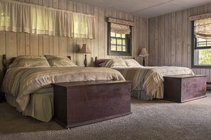 Standaard kamer, 1 queensize bed, privébadkamer | Luxe beddengoed, pillowtop-bedden, individueel gedecoreerd