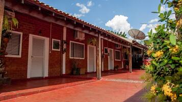 Fachada da propriedade