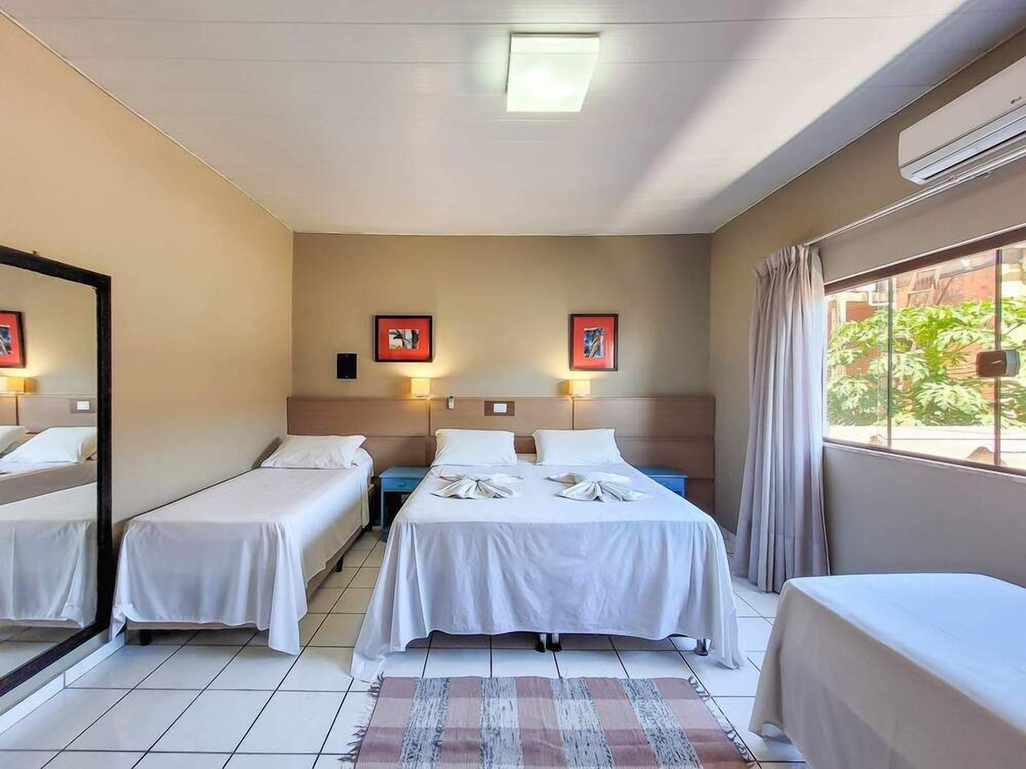 Minibar, caja de seguridad en la habitación, escritorio y wifi gratis 