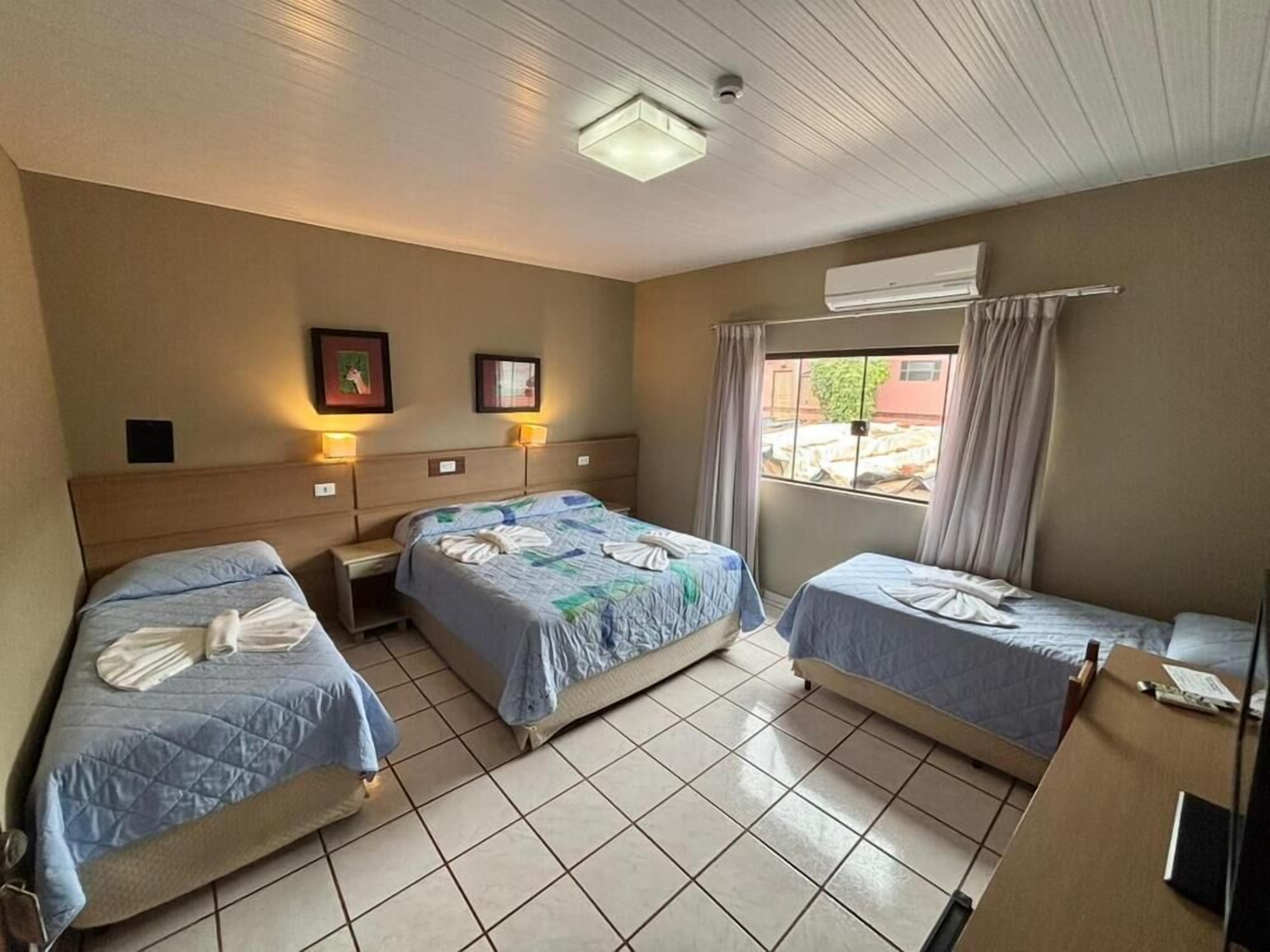 Minibar, caja de seguridad en la habitación, escritorio y wifi gratis 