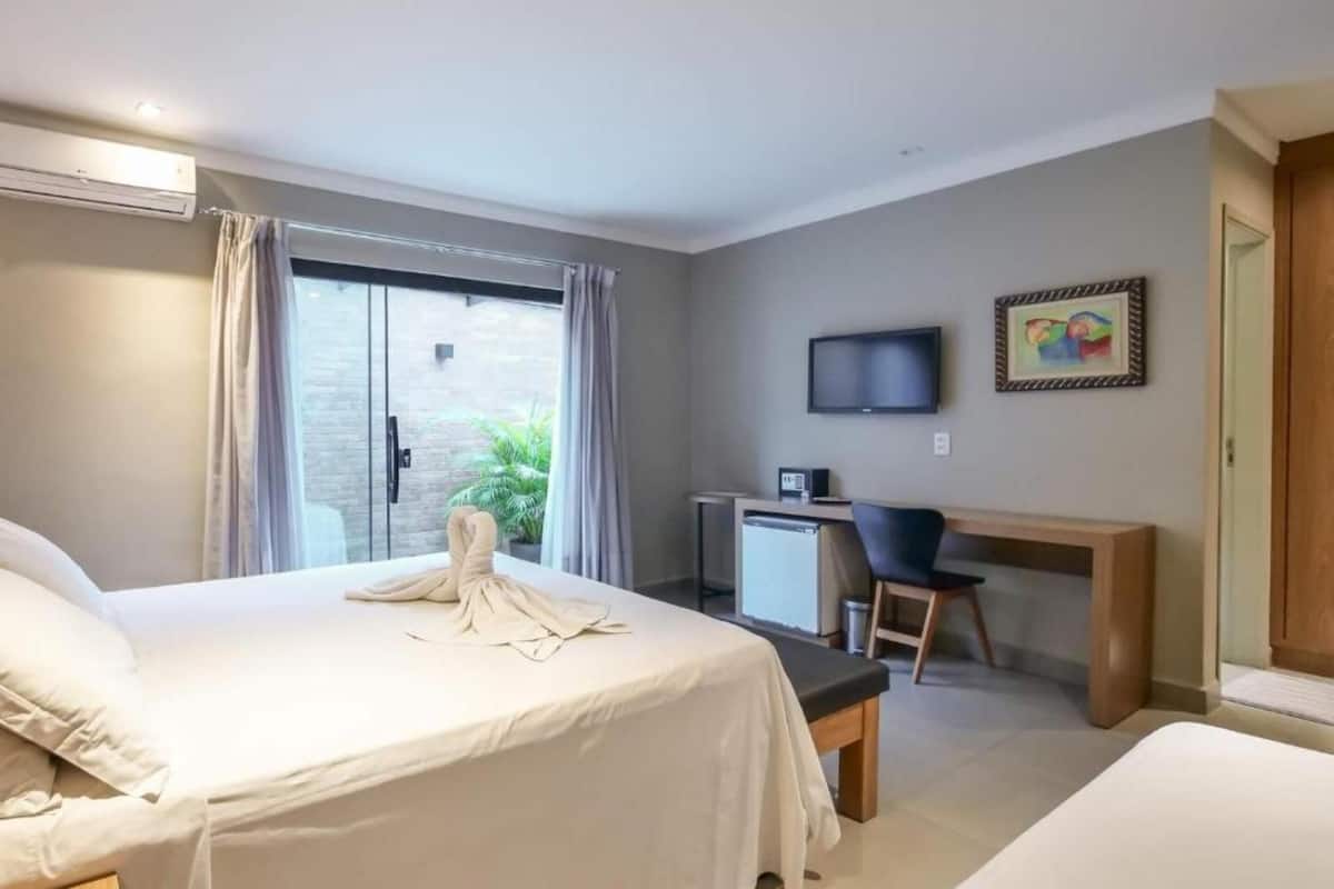 Deluxe Double Room | Minibar, in-room safe, desk, free WiFi