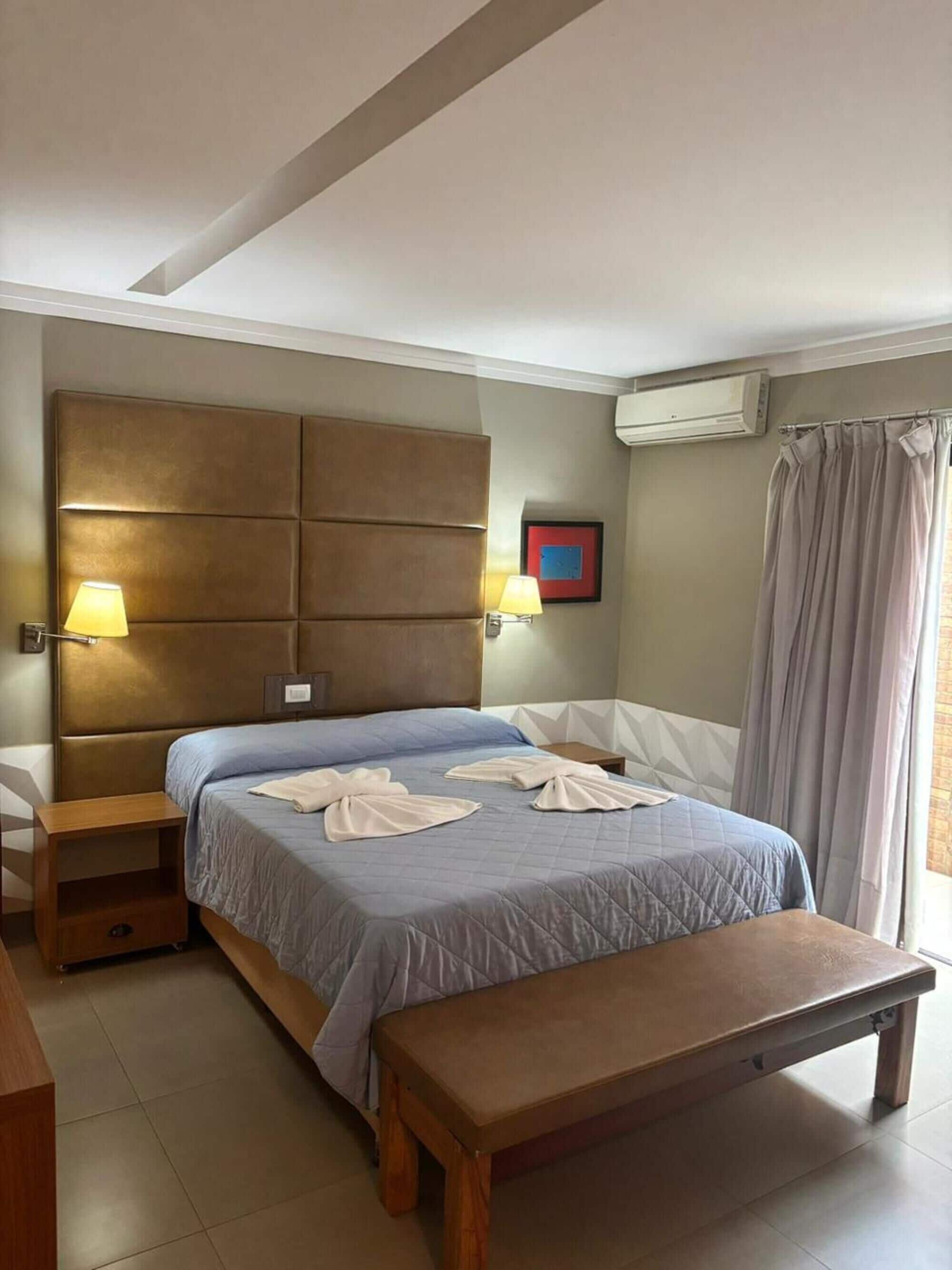 Minibar, caja de seguridad en la habitación, escritorio y wifi gratis 