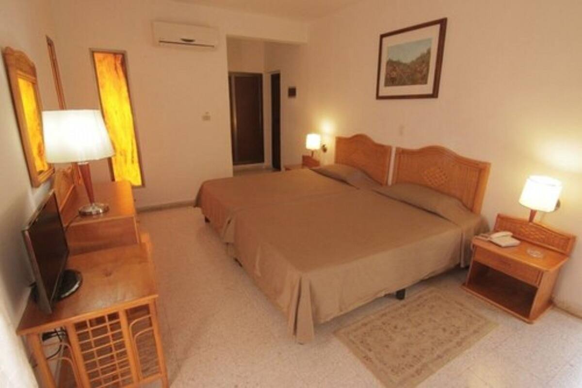 Coffres-forts dans les chambres, bureau