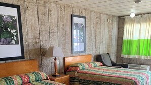 Room, 2 Queen Beds - Loma Alta Motel (Laredo)