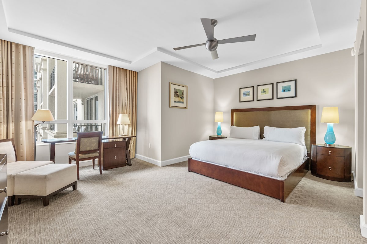 Premium, 2 Bedroom Suite, Bedroom 1: 1 King, Bedroom 2: 2 Double, Baths: 2, Ocean view, Balcony | 2 camere, biancheria da letto di alta qualità, materassi a doppio strato