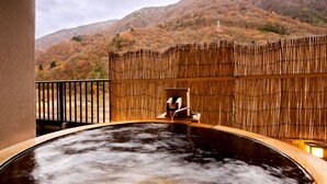 Separate tub and shower, spring water tub, hair dryer, bidet - Yukimurasaki (Takayama)