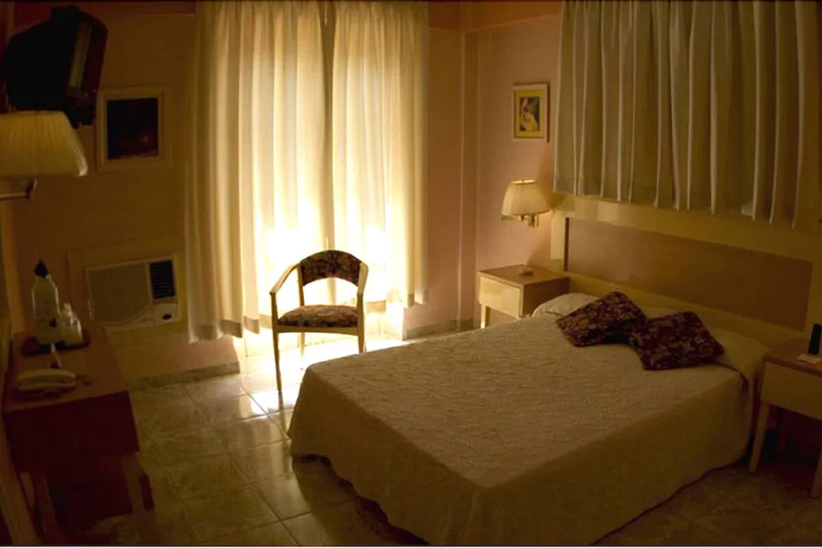 Habitació individual | Minibar, decoració individual, mobiliari individual i escriptori