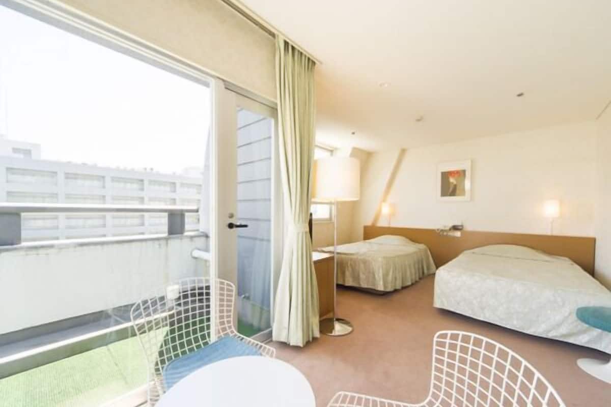 Desk, iron/ironing board, free wired Internet, bed sheets