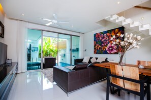 Executive Villa | Living area