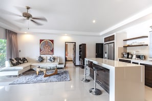 Deluxe Villa | Living area | 32-inch flat-screen TV with cable channels, TV, DVD player - Nok Sawan Villa (Rawai)