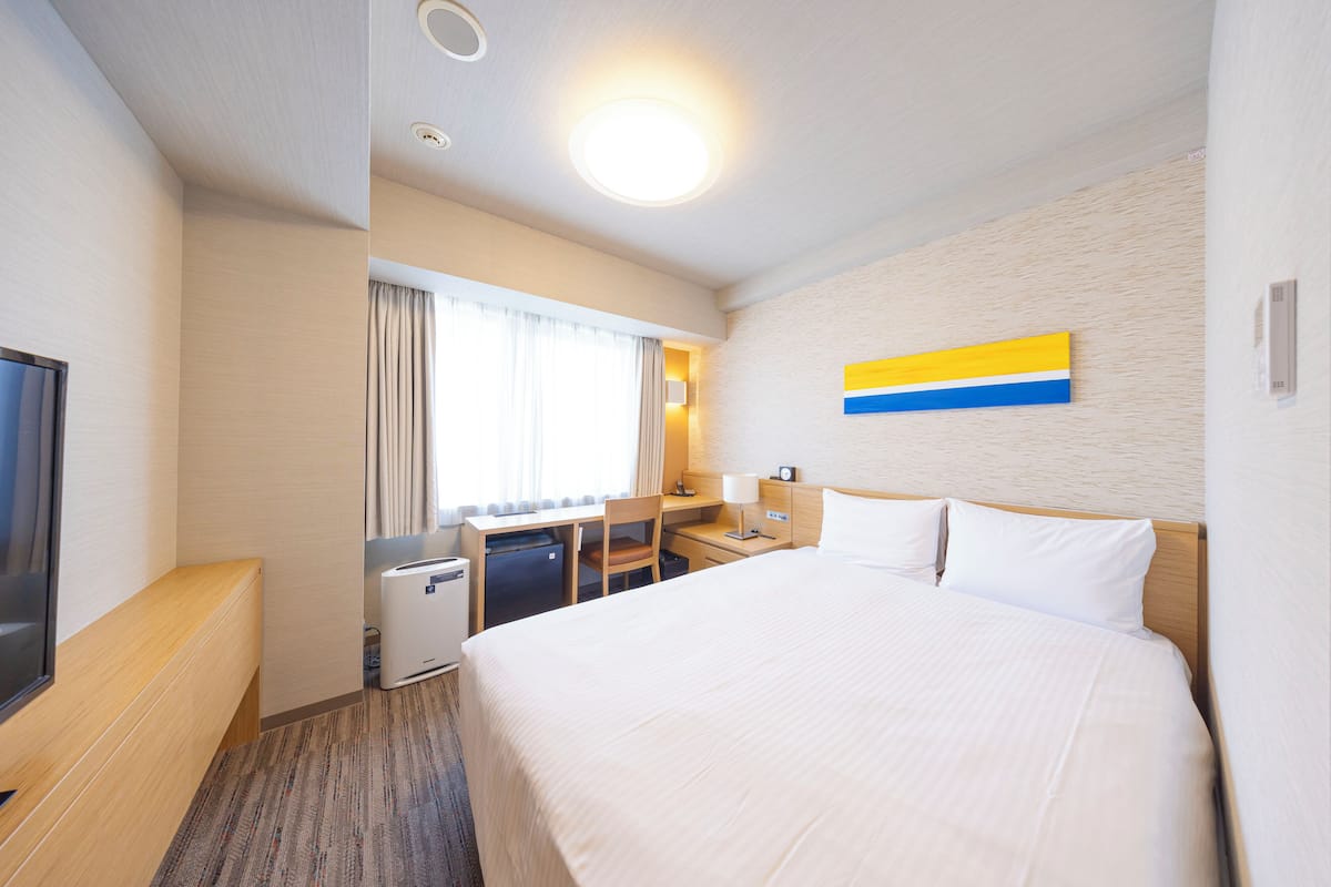 ห้องดับเบิล, ปลอดบุหรี่ (For 2 People) | ผ้  านวมขนเป็ด, โต๊ะทำงาน, ผ้าม่านกันแสง, ห้องเก็บเสียง