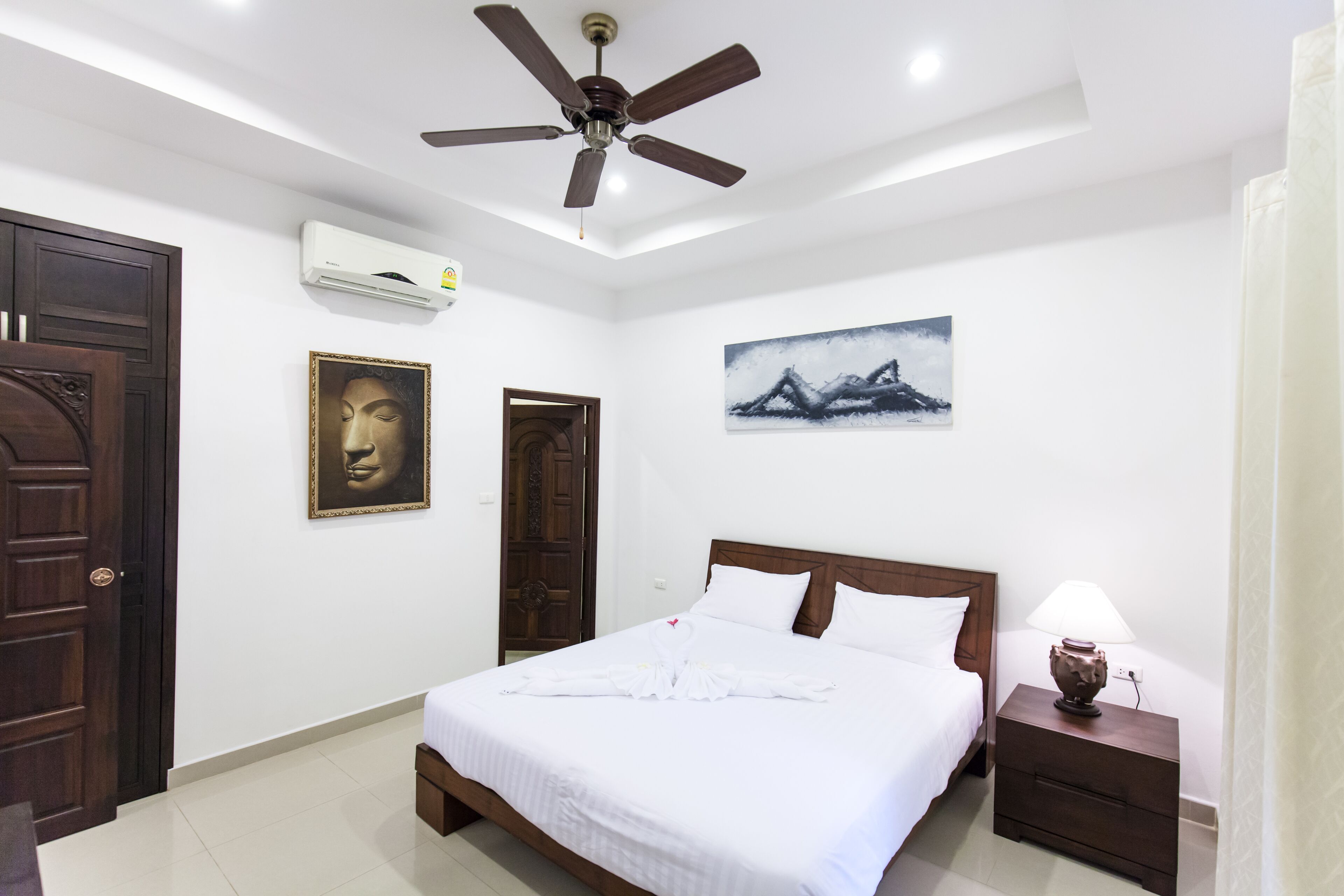 Superior Villa | 3 bedrooms, in-room safe, blackout curtains, iron/ironing board
