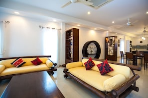 Superior Villa | Living room | Flat-screen TV, DVD player
