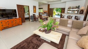 Ảnh chưa phân loại, 4 trong số 157 ảnh, nút
