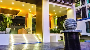 Ảnh chưa phân loại, 2 trong số 31 ảnh, nút