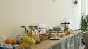 Frukostbuffé varje dag mot avgift