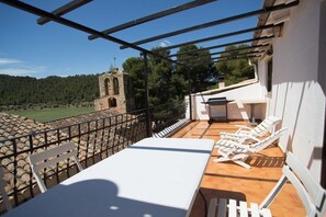 House, 4 Bedrooms | Terrace/patio - Ca l'Ester (Caseres)