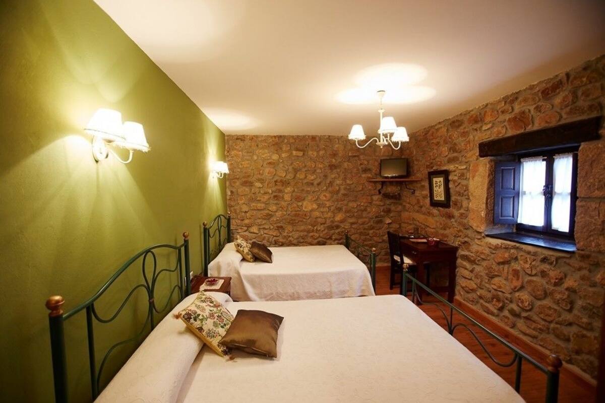 Family Room | Premium bedding, soundproofing, WiFi (free), bed sheets
