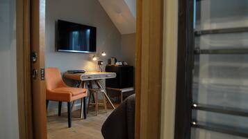 Standard Double Room, 1 Double Bed (Room Only) | Premium bedding, individually decorated, individually furnished