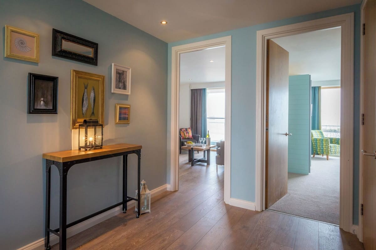 Classic Suite, 3 Bedrooms, Balcony, Partial Ocean View | 1 bedroom, in-room safe, iron/ironing board, free cribs/infant beds