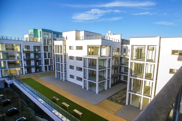 Suíte conforto, 2 quartos, sacada, vista para o pátio | Terraço/pátio