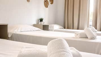 Dreibettzimmer | Kostenloses WLAN, Bettwäsche