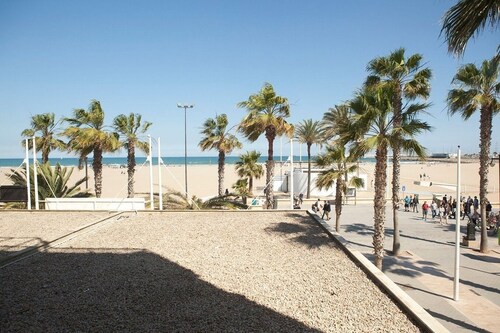 Malvarrosa Beach Rooms