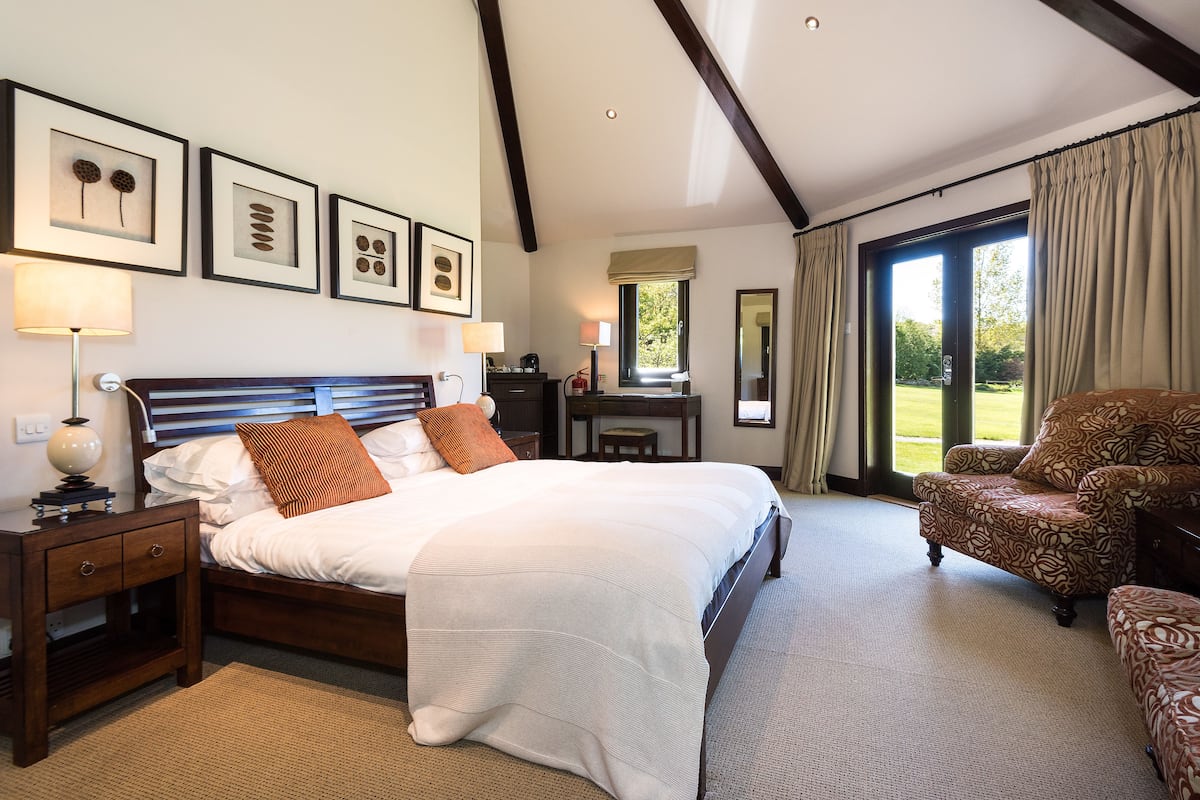 Superior kamer (Superior Garden Bothy) | Luxe beddengoed, een strijkplank/strijkijzer, extra bedden, gratis wifi