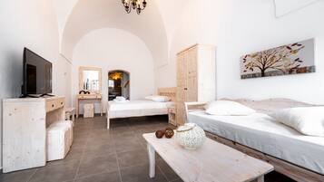 2 bedrooms, soundproofing, iron/ironing board, free cots/infant beds