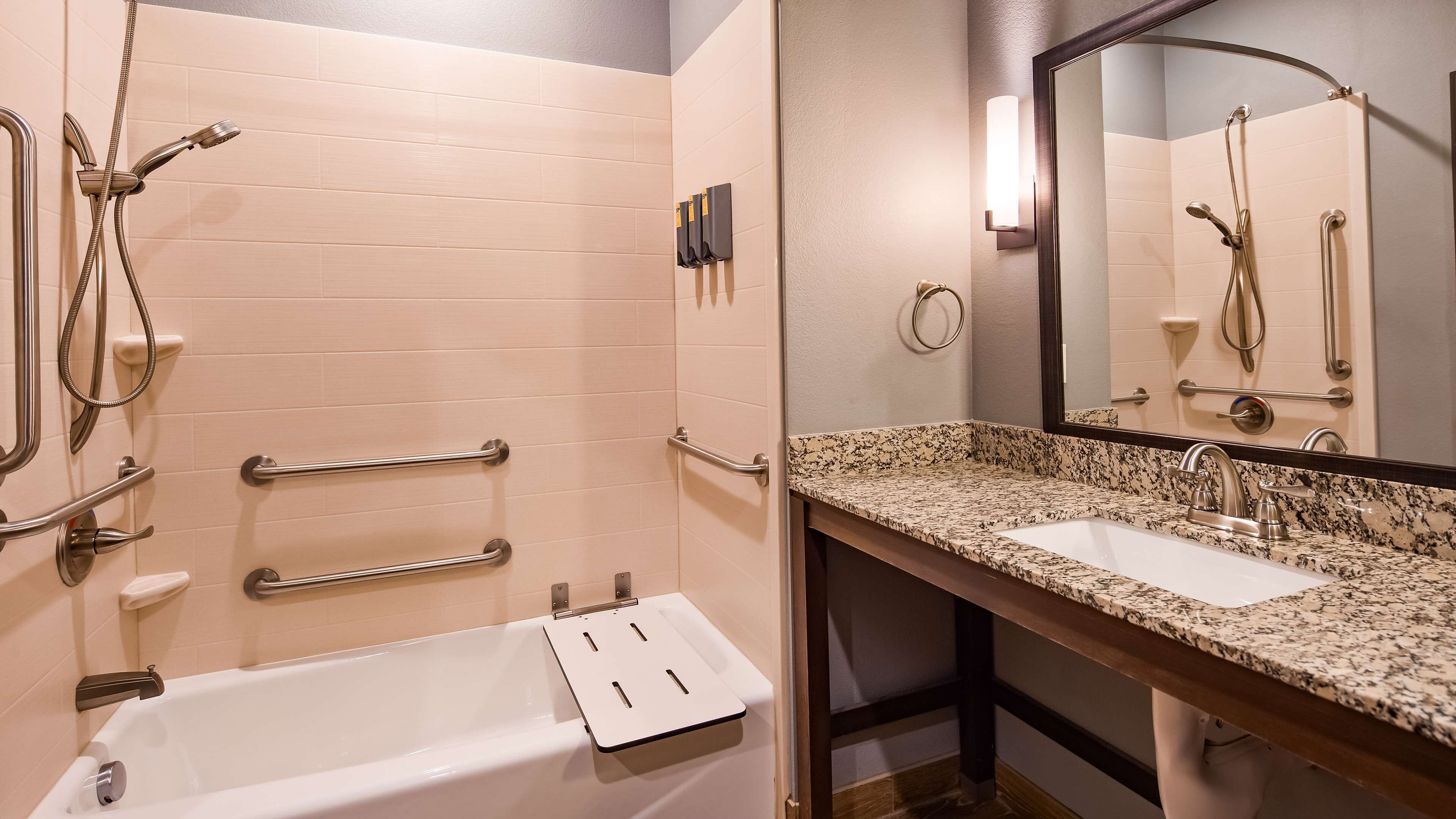 combined shower/bathtub, free toiletries, hair dryer, towels