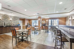 Desayuno completo incluido todos los días