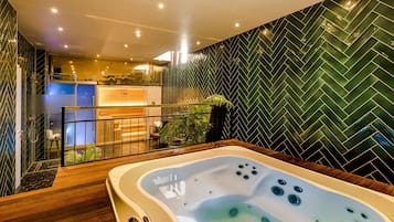 Bagno turco/hammam, trattamenti per il corpo, aromaterapia