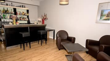 Bar lounge