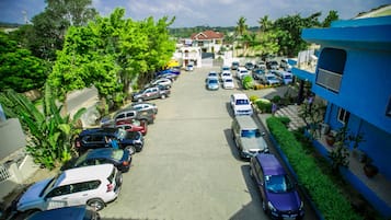 Khuôn viên nơi lưu trú