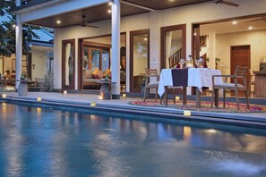 Breakfast, lunch, dinner served; international cuisine  - D'Legon Villas (Ubud)