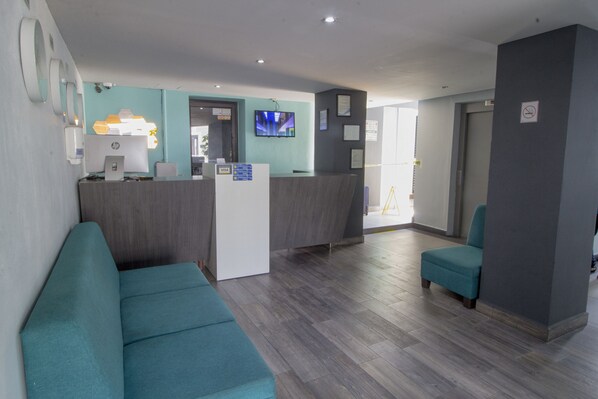 Reception - Hotel Flamingo (Mérida)