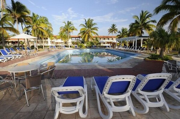 Außenpool, Schwimmbecken