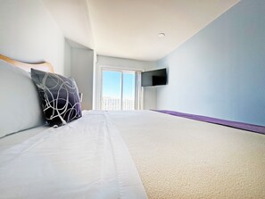 標準客房, 1 張特大雙人床 | 免費無線上網、床單