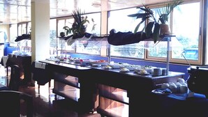 Free daily continental breakfast  - Miraflores (Moa)