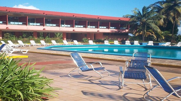Outdoor pool - Miraflores (Moa)