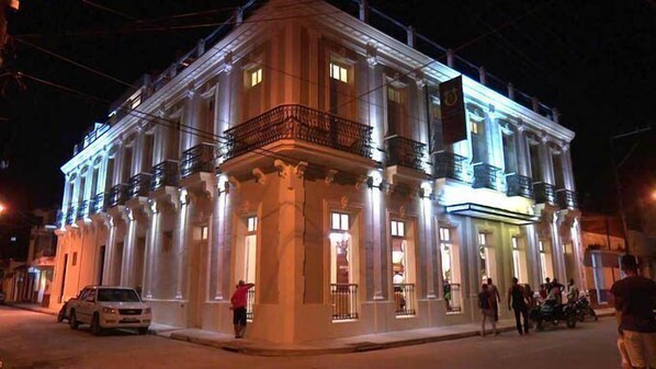 Front of property - evening/night